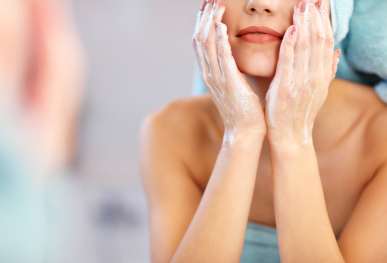 بهترین روتین پوستی روزانه برای داشتن پوست سالم