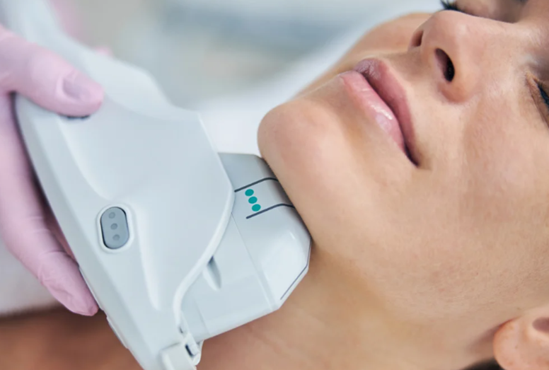 مزایا و معایب هر روش لیفتینگ پوست